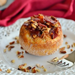 Maple Bacon Pecan Cinnamon Roll