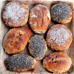 Figs And Dates Sourdough Rolls