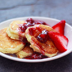 Buttermilk Pancakes with Strawberry