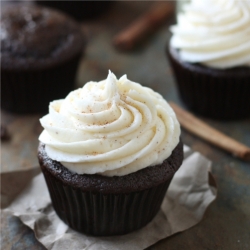 Chocolate Cupcakes w/ Eggnog Icing