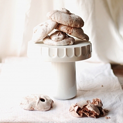 Chocolate Meringues