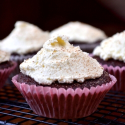 Gingerbread Latte Cupcakes