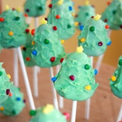 Christmas Tree Cake Pops