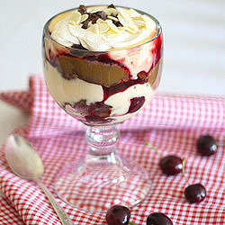 Christmas Cake Trifle