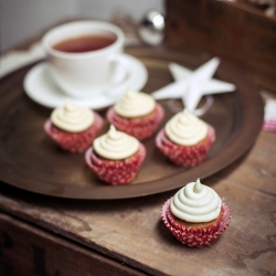 Plum Pudding Cupcakes