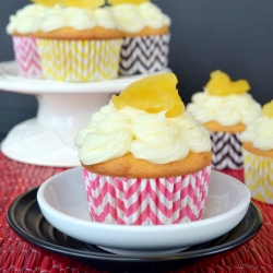 Pineapple Filled Cupcakes