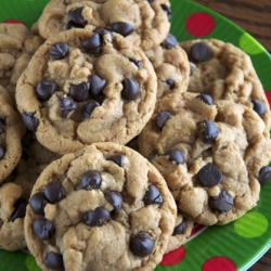 Flourless PB-Chocolate Chip Cookies