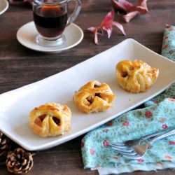 Mini Apple Cranberry Pies