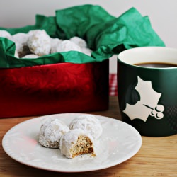 Cardamom-Walnut Cookies