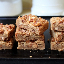 Malted Peanut Butter Crunch Blondie