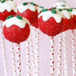 Holly Leaf Cake Pops