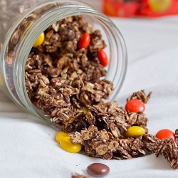 Reese’s Pieces Granola