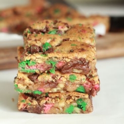 Christmas Chocolate Crunch Blondies