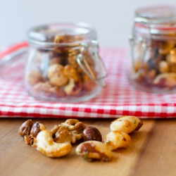 Roasted Nuts with Honey, Rosemary