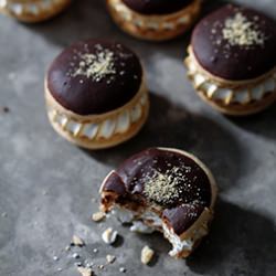 Smores Macaron