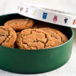 Chewy Molasses Cookies