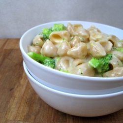 Creamy Panera Broccoli Cheddar Mac