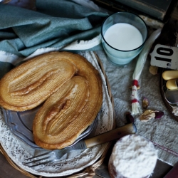 French Caramelized Puff Palmiers