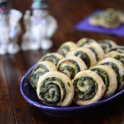 Cheesy Spinach Mushroom Pinwheels