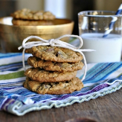 PB Chocolate Chip Oatmeal Cookies