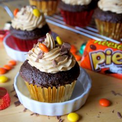 Reese’s Cup Cakes