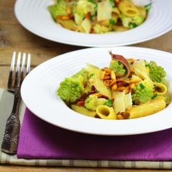 Rigatoni with Romanesco