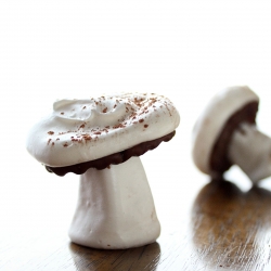 Meringue Mushrooms