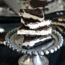 Oreo Cookie Bark