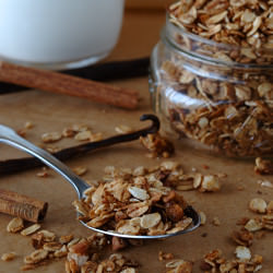 Cinnamon & Vanilla Granola