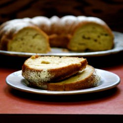 Lemon Rum and Apple Bundt Cake