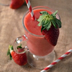 Strawberry, Apple, & Banana Smoothie