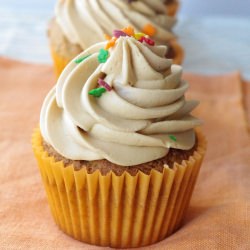 Cookie Butter Cupcakes