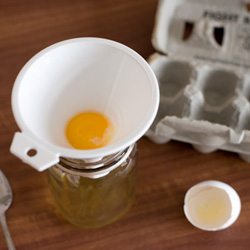 Food Tip: Separate Egg White/Yolk