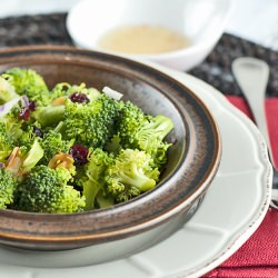 Non-Creamy Light Broccoli Salad