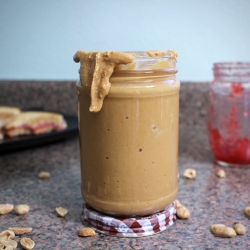 Homemade Peanut Butter