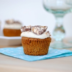 Pumpkin Cupcakes with Toffee