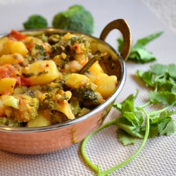 Broccoli Potato Curry