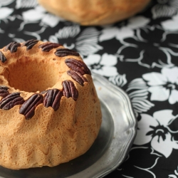 Kouglof with Pecans