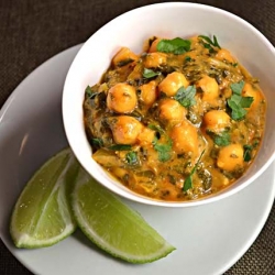 Lighter Chickpea & Spinach Curry