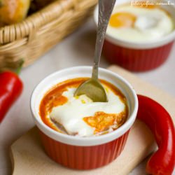 Tomato and Mozzarella Baked Rggs