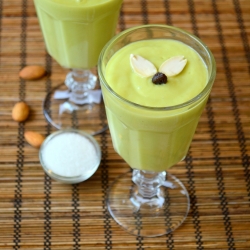 Avocado and Pineapple Frappe