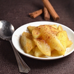 Cinnamon Sugar Skillet Apples