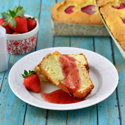 Strawberries and Cream Pound Cake