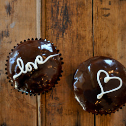 Valentine Love Letter Cupcakes