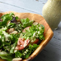 Creamy Basil Salad Dressing