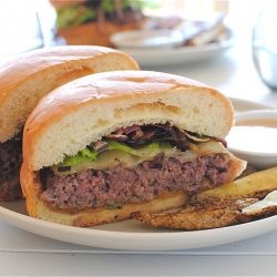 Homemade Pub-Style Beef Burgers