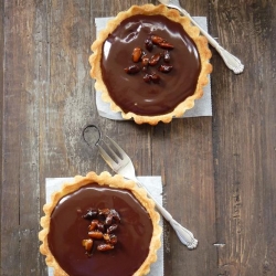 Chocolate and Marmelade Tartlets