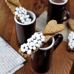 S’mores Cookie Sticks