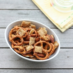 Sweet and Spicy Snack Mix