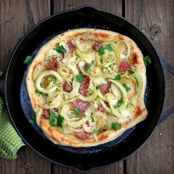 Pizza with Fennel and Salami